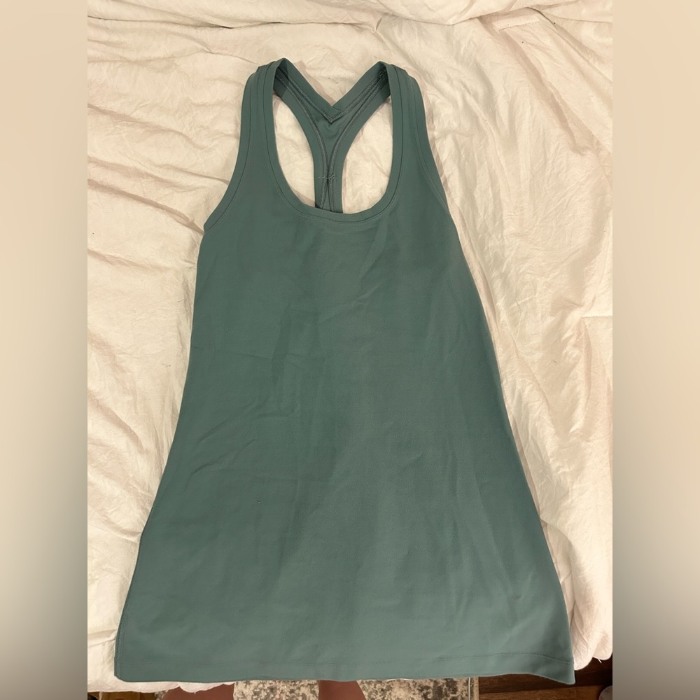 Lululemon tank
